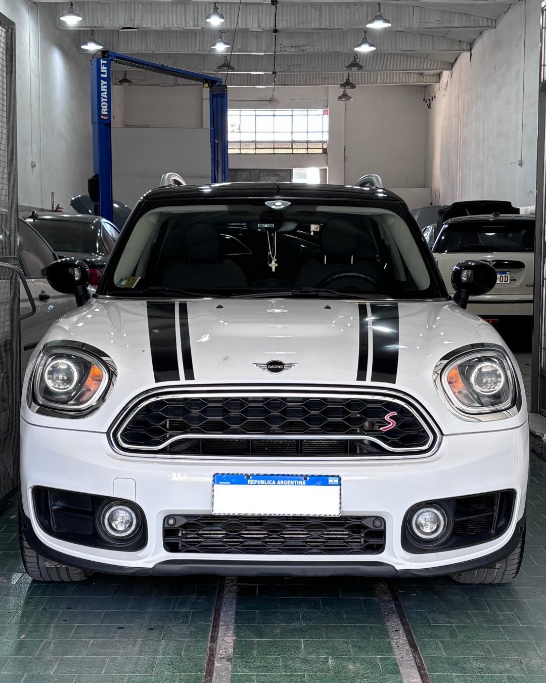 Service y caja automática · MINI Countryman