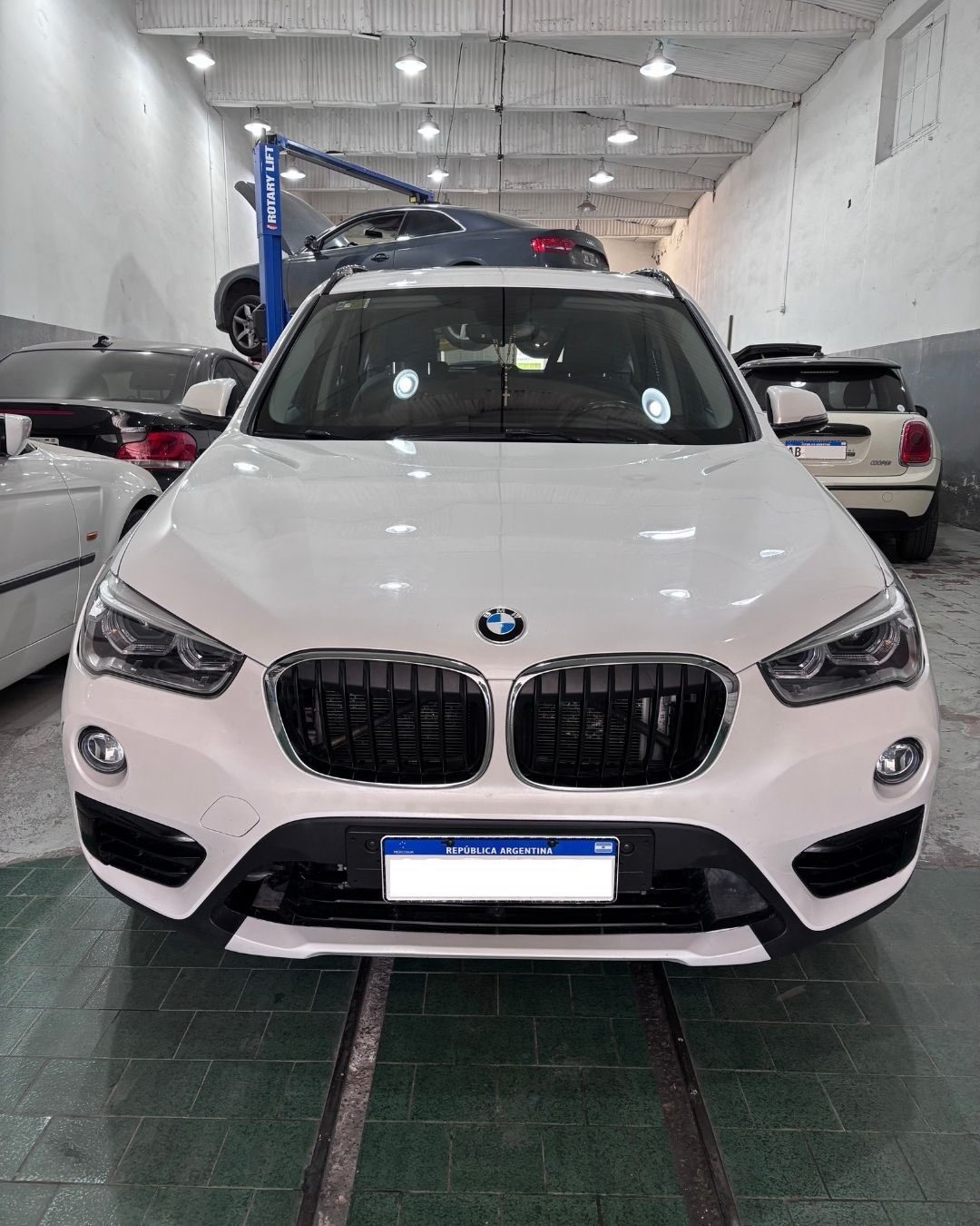 Reemplazo de radiador de agua · BMW X1