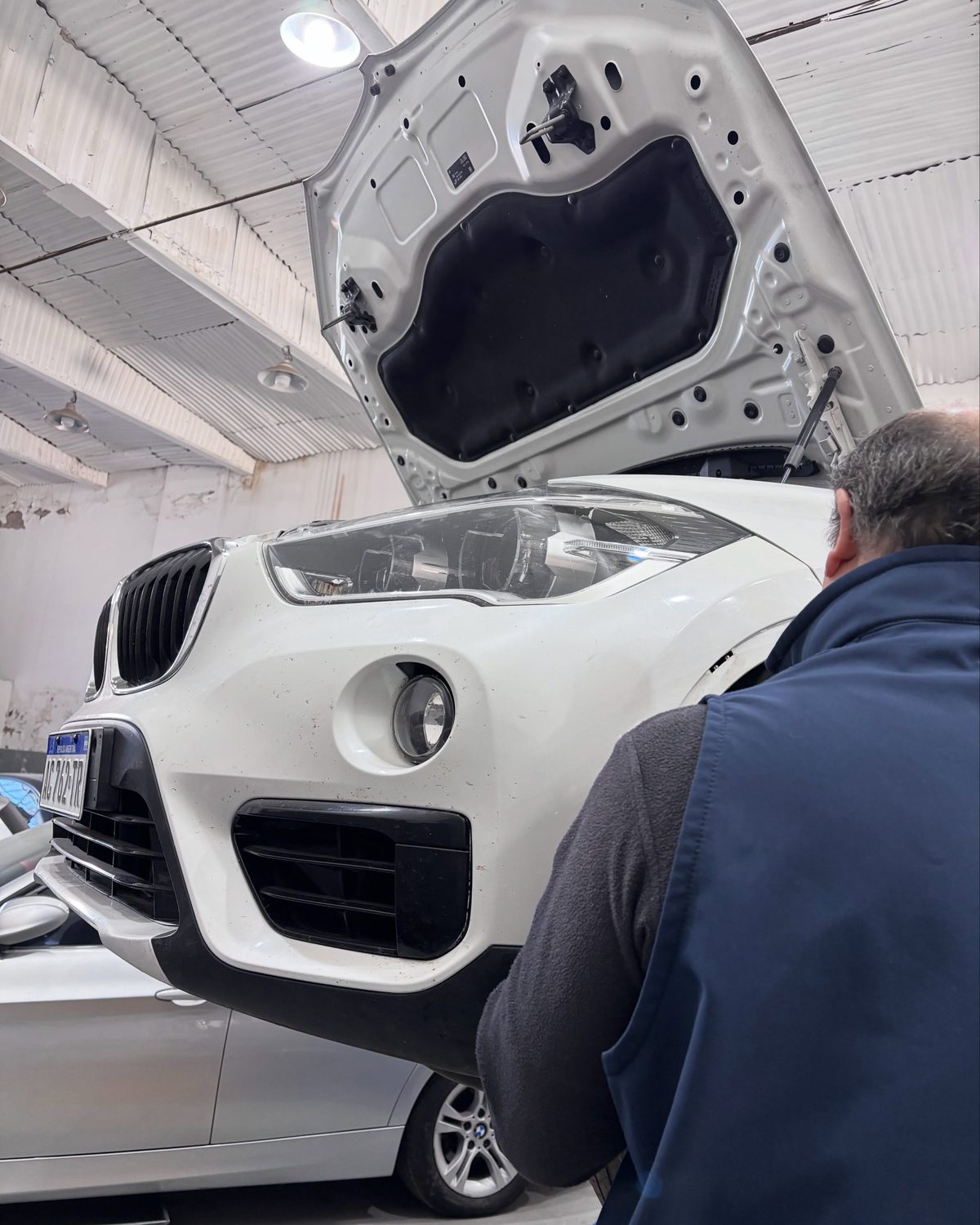 Reemplazo de radiador de agua · BMW X1